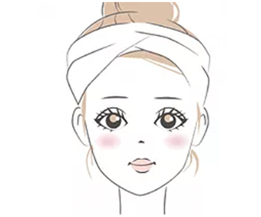 クレンジングバームを水またはぬるま湯で洗い流す